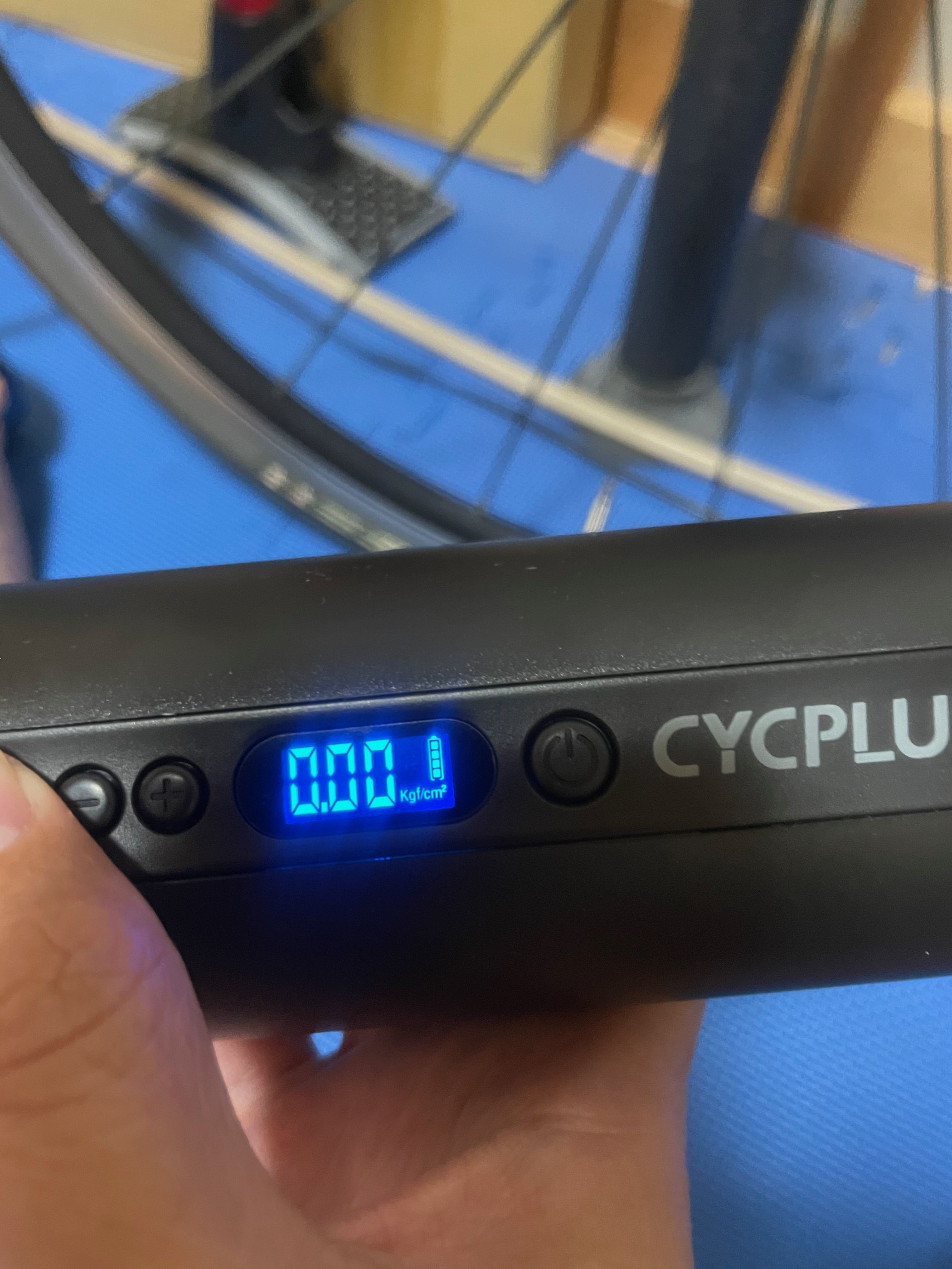 CYCPLUS 小型電動エアーポンプ kgf/cm