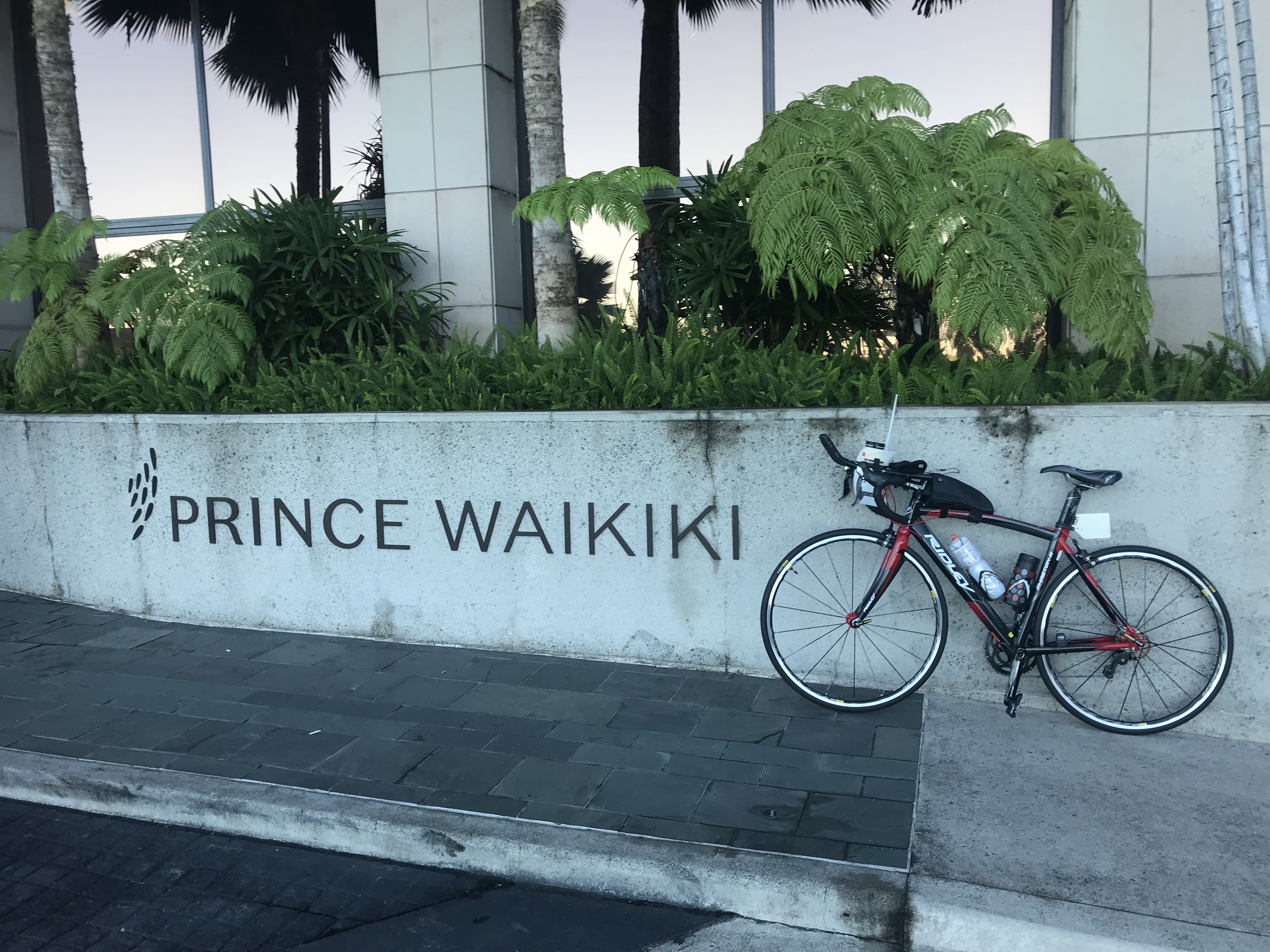 PRINCE WAIKIKI プリンスワイキキ　ロードバイク