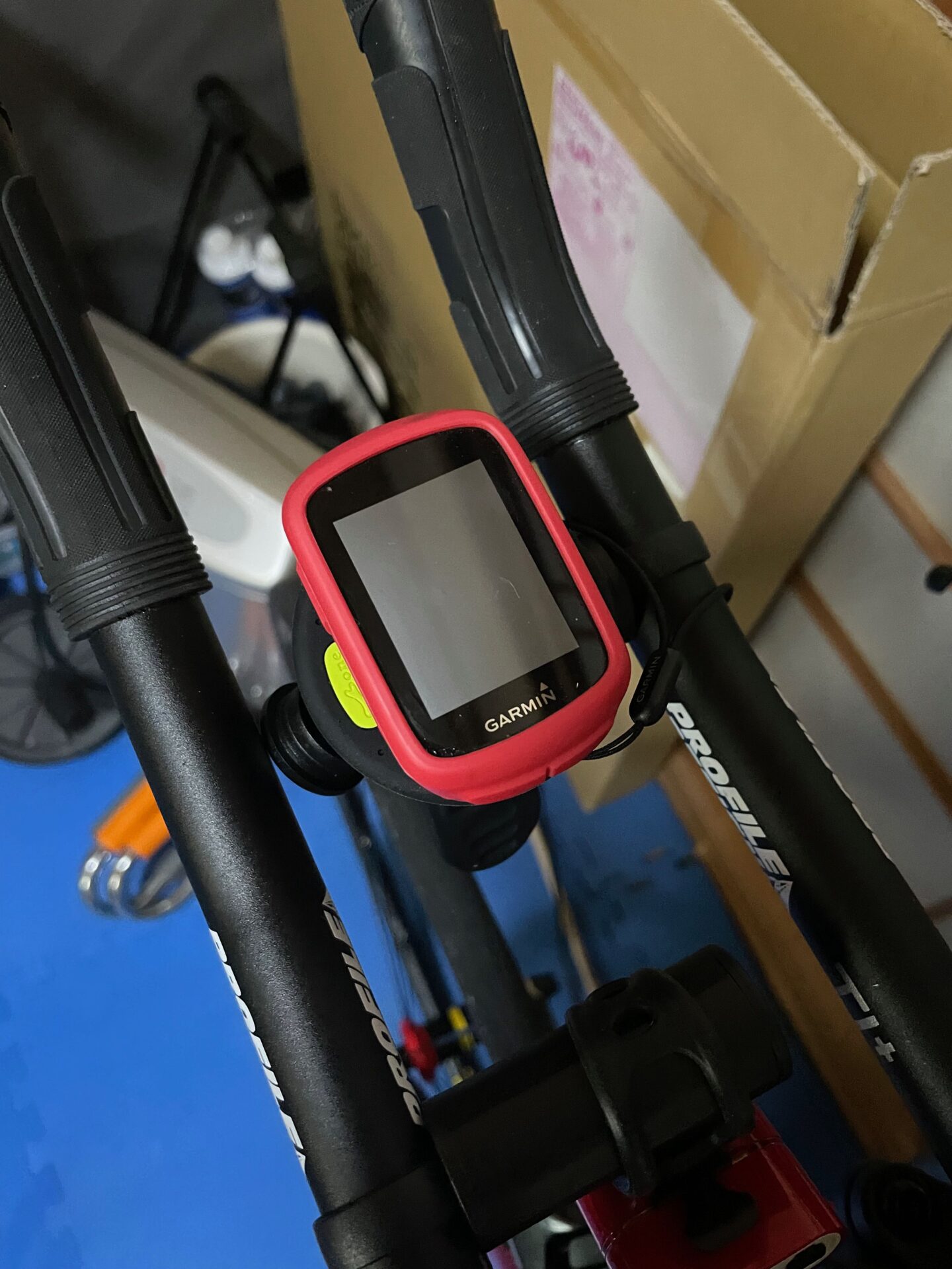 ロードバイク　スマートフォンホルダー　Tie Connect System (Bike Tie Connect)　サイコン　取付