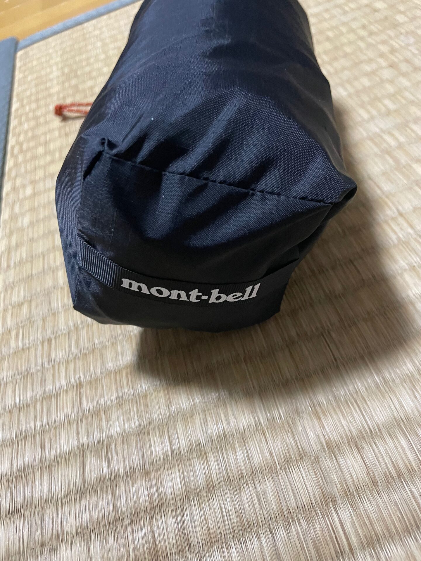 mont-bell モンベル サイクル レインジャケット　ドリンクホルダー