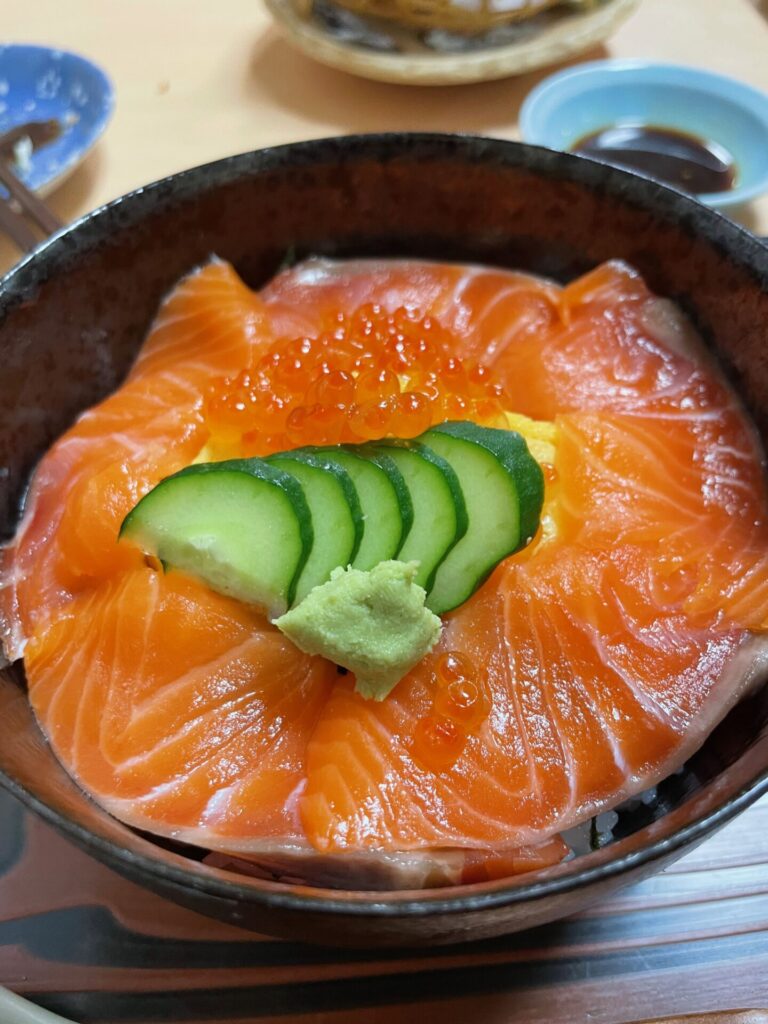 寿司かっぽう はま崎　鮭　いくら