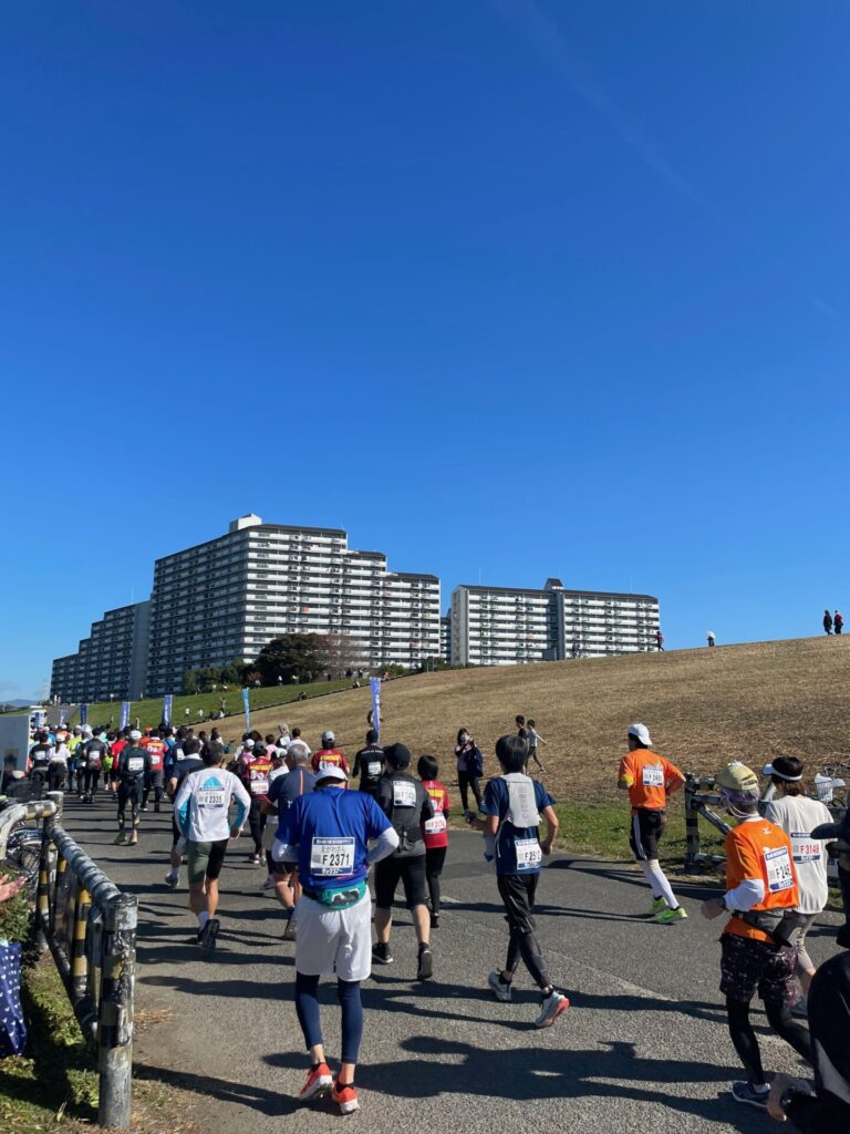 第24回 大阪・淀川市民マラソンを見学　スタート！