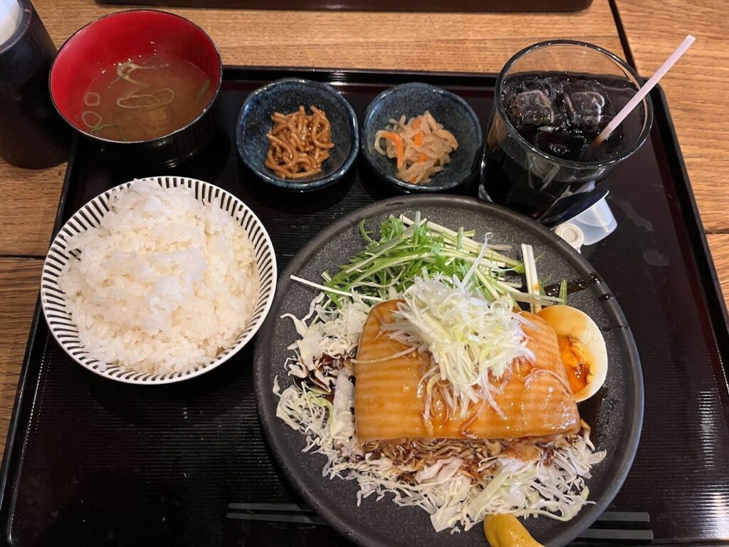 七弐八製麺　究極の角煮　ランチ