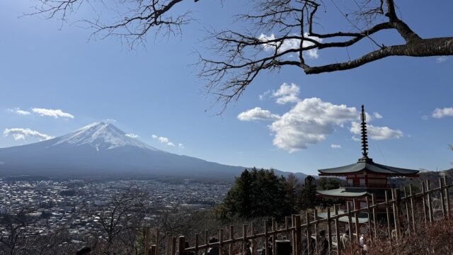 富士山　五重塔と